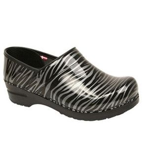 Sanita Silver tiger ISO.......size 40